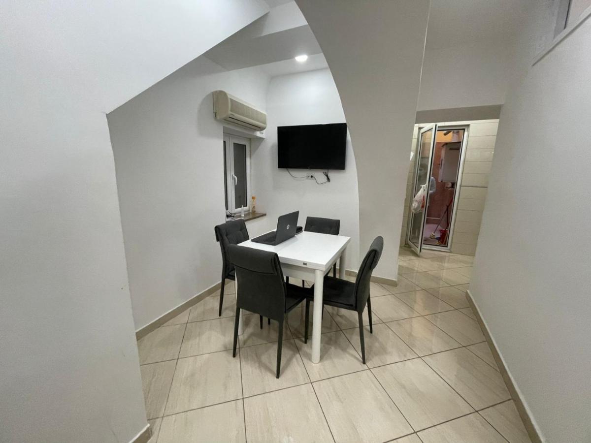 Casa Rodan Napoli Centro Zewnętrze zdjęcie